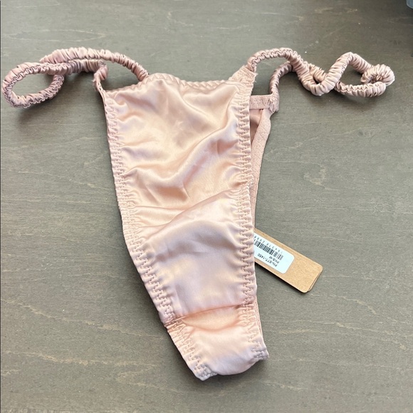 Skims Satin Panty - Picture 5 of 8